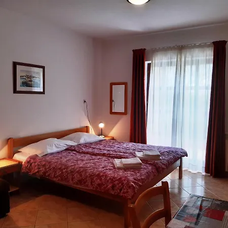 Barbara Veruda Porat Pula