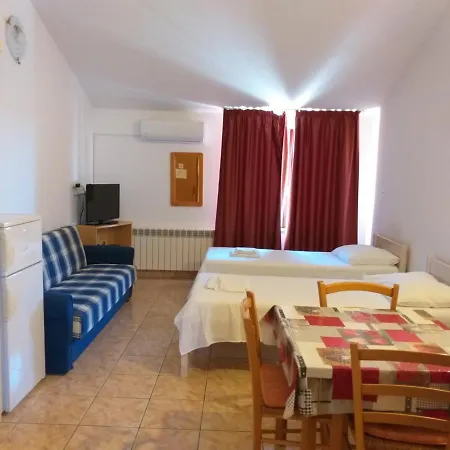 Gasthof Barbara Veruda Porat 3*